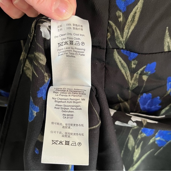 DKNY dress with flutter sleeves deep V neck black blue white floral print sz 16 - Picture 12 of 13